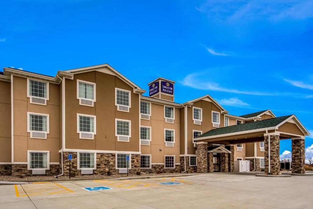 Cobblestone Hotel & Suites – Cozad